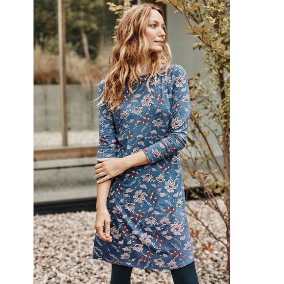 J. Jill Dresses & Skirts - J. Jill Floral Stretch Knit Dress M PTP 19.5” Hips 23”. Length 36” Waist 20”